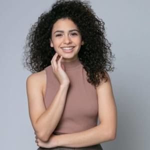 Meet your Posher, Danielle